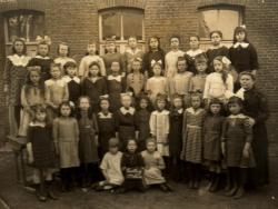 1921 ecole filles de caullery