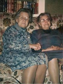 Marie et tante Marie vers 1975