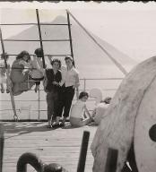 Solange 1955 devant le stromboli